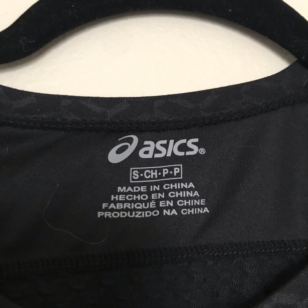 ASICS top - Picture 3 of 3